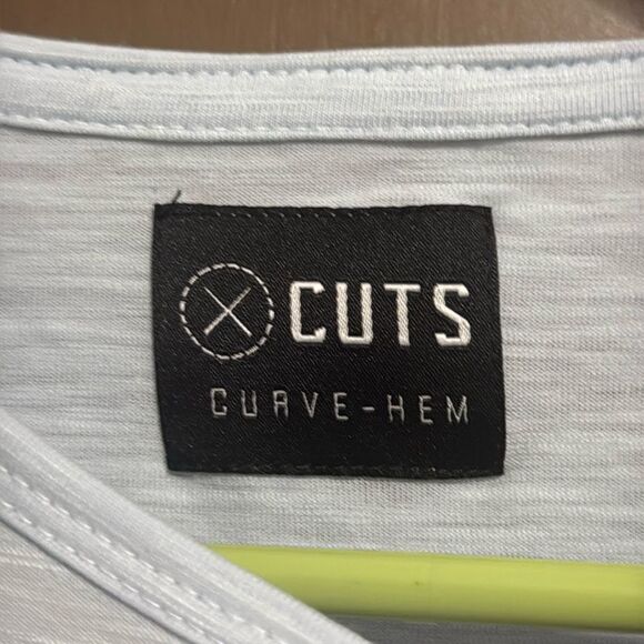 Cuts Clothing Men's Short  Sleeve Curve Hem Crew NeckSignature Fit Tee- XL. NEW - Picture 4 of 6